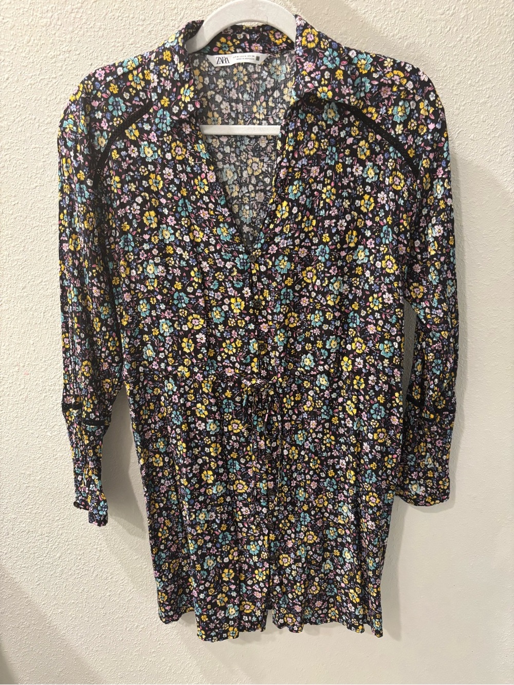 Zara Black Floral V-Neck Mini Dress with Yellow & Pink Accents - Picture 2 of 4